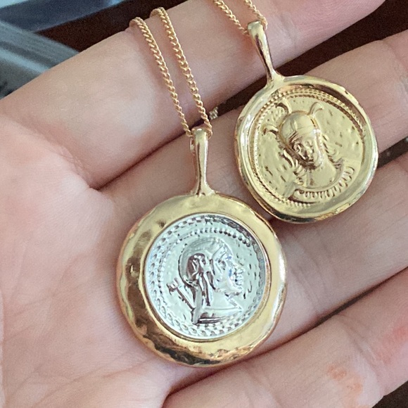 Coin Pendant Vintage Double Chain Layered Necklace - Picture 11 of 11